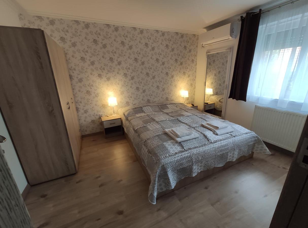 Royal De Lux Lägenhet Hajdúszoboszló Exteriör bild